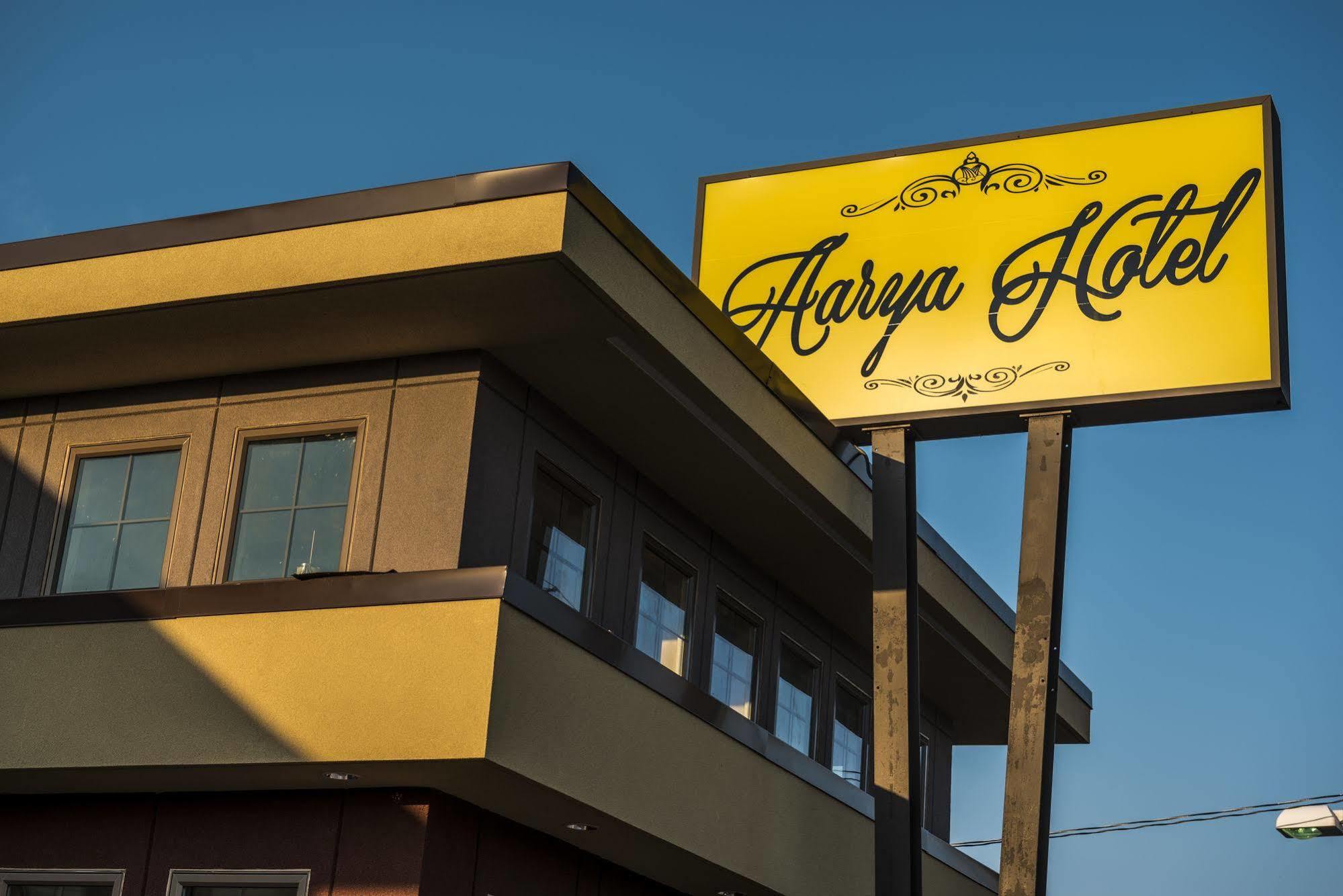 Aarya Hotel By Niagara Fashion Outlets Cataratas do Niágara Exterior foto